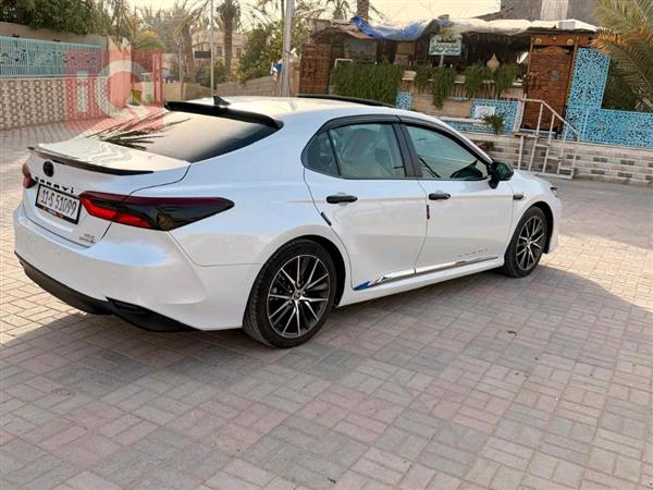 تۆیۆتا کامری 2023 بۆ فرۆشتن لە عێراق - هیت